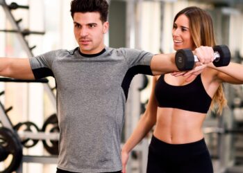 Προτιμάς τον καναπέ απ’ το γυμναστήριο; Δες γιατί είναι… φυσιολογικό