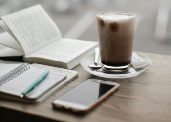 Τι συμβαίνει στο έντερό σου όταν πίνεις κάθε πρωί καφέ