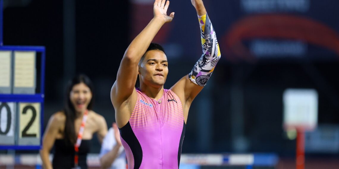 Καραλής: Με την αδερφή μου για κάποια παιδάκια στο σχολείο ήμασταν απλώς τα μαυράκια