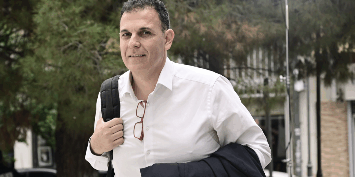 Βαρύ πένθος για τον Γιώργο Καραμέρο – Πέθανε η μητέρα του