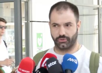 Καρκάς για Τσαρούχα: «Ξυλοκοπούσε συντρόφους του και τις κρατούσαν για να μην τον καταγγείλουν»