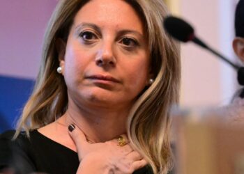 Πυρά της Καρυστιανού στην αντιπολίτευση μετά την ψηφοφορία για τα Τέμπη