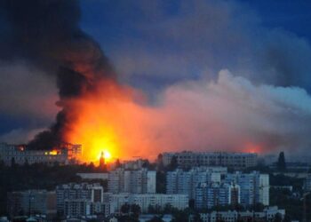 Ουκρανία: Στους 21 οι νεκροί από τα ρωσικά πλήγματα στο Κίεβο