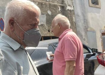 Στα πύρινα μέτωπα στη Χίο, ο Περιφερειάρχης, Κώστας Μουτζούρης (video)