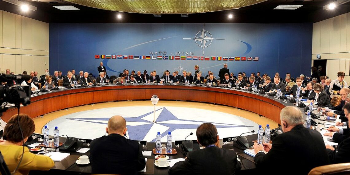 Αύξηση κατά 400% στην αεροπορική και αντιπυραυλική ικανότητα ζητά ο γ.γ. του ΝΑΤΟ