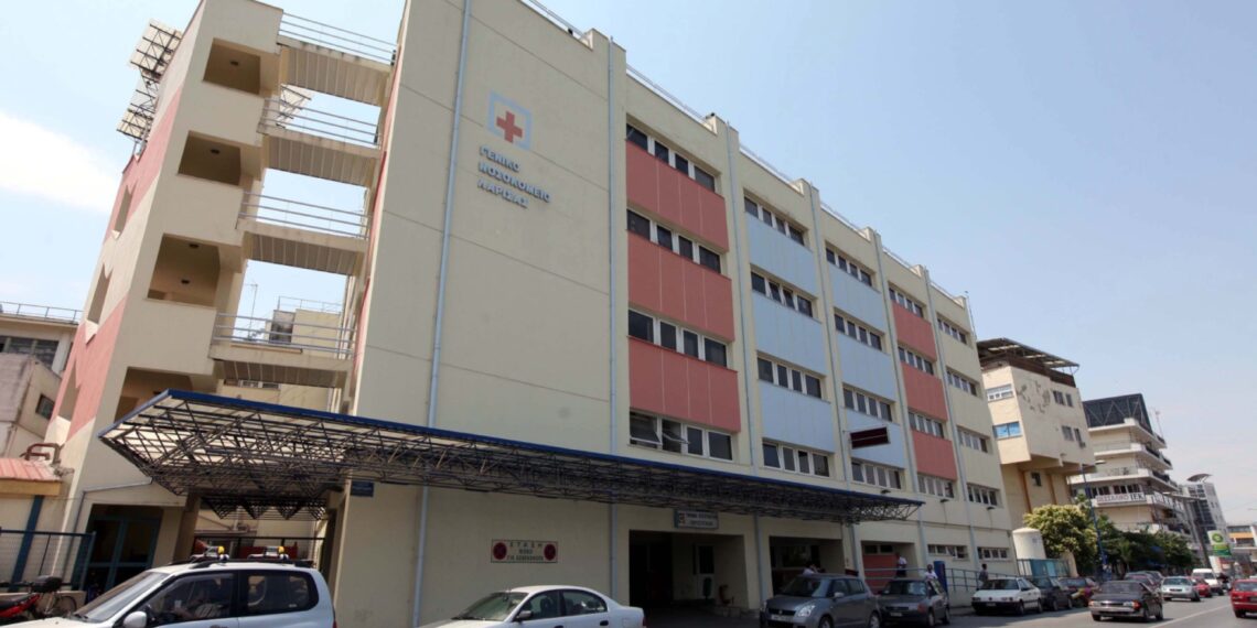 Μυστήριο στη Λάρισα με 2χρονο παιδί – Κατέληξε στο νοσοκομείο με αστυνομική συνοδεία