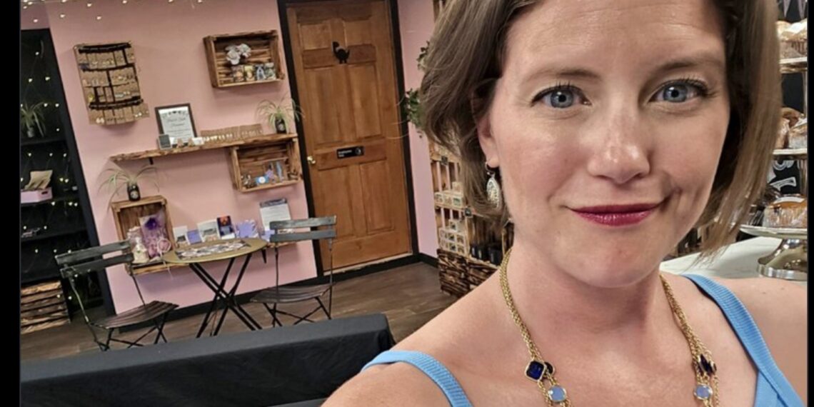 Συγγραφέας έκανε παρουσίαση βιβλίου και… δεν πήγε κανείς