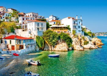 Σκιάθος: Επενδύοντας στην ποιότητα, διεκδικώντας τα αυτονόητα