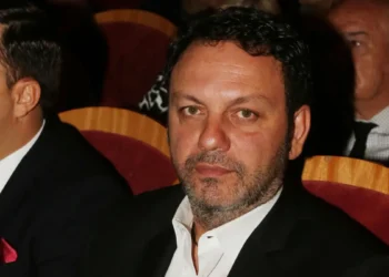 Αγγελόπουλος: «Δεν ισχύει ότι σήκωσα χέρι ή έσπρωξα την πρώην σύζυγό μου» (video)