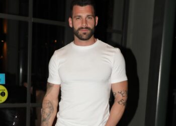 Ο Σχίζας δίνει την απάντησή του για την «σχέση» του με την Τούνη! (video)