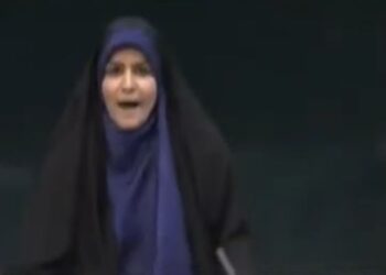 Το Ισραήλ βομβάρδισε την κρατική τηλεόραση του Ιράν σε live μετάδοση (video)