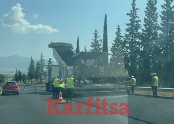 Ασφαλτοστρώνεται η Εθνική Οδός Θεσσαλονίκης – Νέων Μουδανιών (ΦΩΤΟ+video)