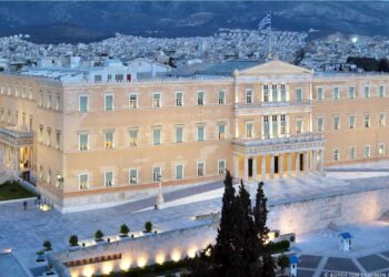 Κατατέθηκε στη Βουλή το νομοσχέδιο για την προστασία των ανηλίκων