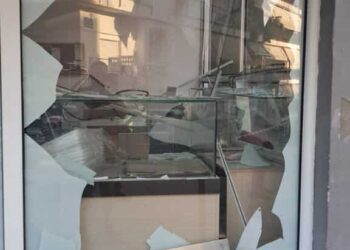 Ισχυρή έκρηξη τη νύχτα στη Θεσσαλονίκη – Δύο τραυματίες – Τι έρευνα η αστυνομία (ΦΩΤΟ – ΒΊΝΤΕΟ)