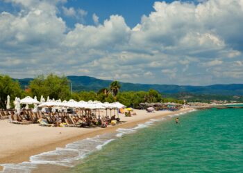 Οι Έλληνες δεν… πάνε Χαλκιδική!