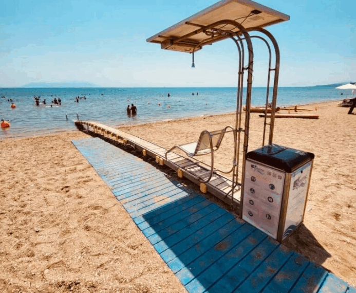 Η Δημοτική Πλαζ Αλεξανδρούπολης πιο φιλική και προσβάσιμη παραλία για τα άτομα με αναπηρία (VIDEO)