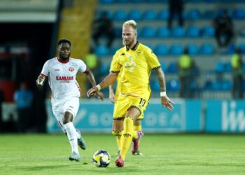 Άρης: Κακή εμφάνιση και ήττα στο Μπακού