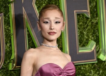 Ο Αριάνα Γκράντε «σπάει» τη σιωπή της: Δε θα εγκαταλείψω το τραγούδι