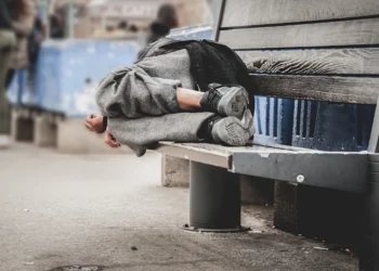 Συμμαχία Δ.Θεσσαλονίκης και «Γιατρών του Κόσμου» για την προστασία των αστέγων από τον  καύσωνα