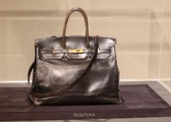 Οίκος Hermès: Η πρώτη τσάντα Birkin πουλήθηκε έναντι 8,5 εκατ. ευρώ