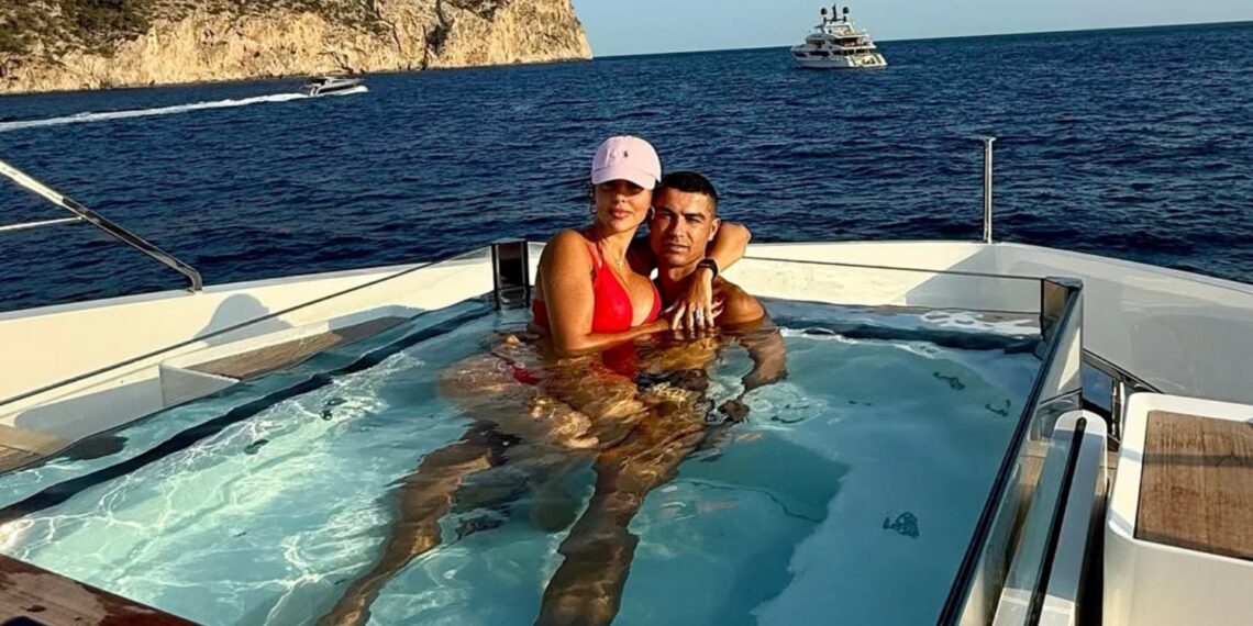 Ο Κριστιάνο Ρονάλντο στη Χαλκιδική – Με το γιοτ των 7 εκατομμυρίων (photo)