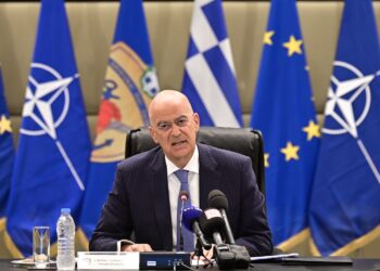 Ν. Δένδιας: Θητεία μόνο στο στρατό ξηράς, κατάργηση της 1ης Στρατιάς, αυξήσεις μέχρι 100 ευρώ στους στρατεύσιμους