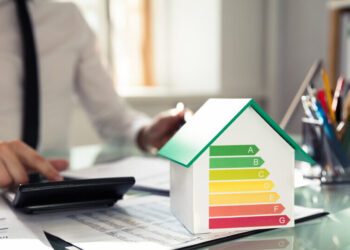 «Φορτσάρουν» με χορηγίες στα νοικοκυριά οι ενεργειακές εταιρείες!