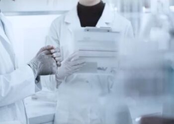 Με ΑΙ και ψηφιακό βοηθό οι νεκροτομές από τους Ιατροδικαστές – Τι αλλάζει