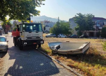 Δήμος Καλαμαριάς: Επιχείρηση καθαρισμού και απομάκρυνσης εγκαταλελειμμένων σκαφών