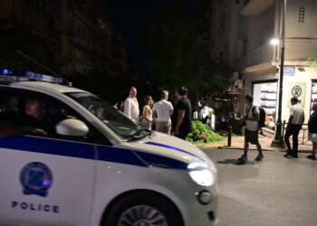 Κολωνάκι: «Ήρθε πάνω μας ένα τσουνάμι από μέταλλα και γυαλιά», περιγράφει τραυματίας (Video)