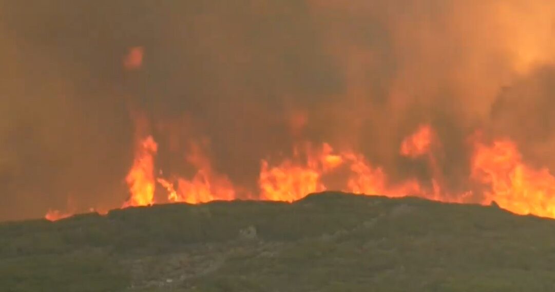 Πύρινα μέτωπα σε όλη τη χώρα
