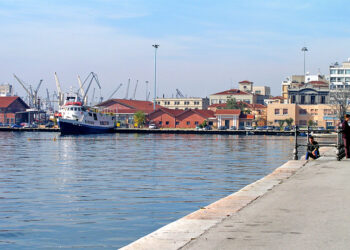 Θεσσαλονίκη: Εργατικό ατύχημα στο λιμάνι – Στο νοσοκομείο ένας 57χρονος