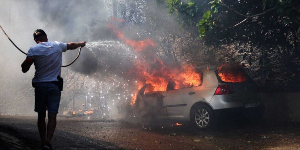 «Πύρινη λαίλαπα» στη Γαλλία, εχει κάψει 7.000 στρέμματα (ΦΩΤΟ+video)