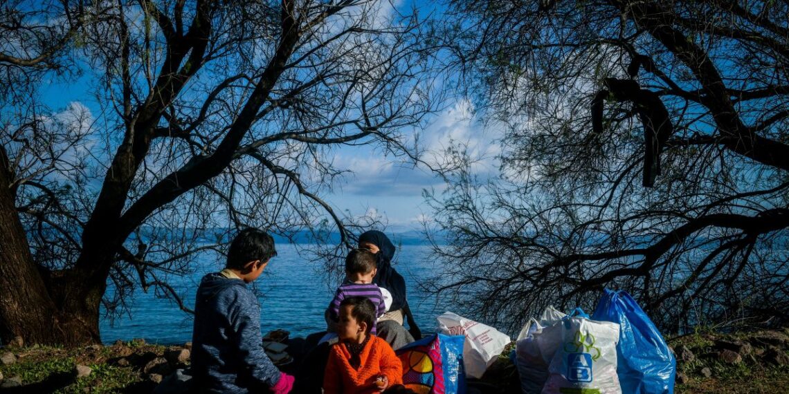 Μεταναστευτικό: Οι αυξημένες ροές γεμίζουν την ενδοχώρα με παράνομους μετανάστες