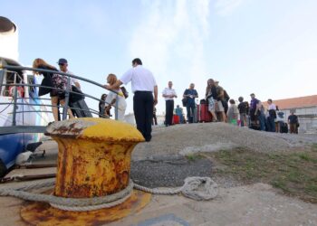 Γεμάτα αναχωρούν τα πλοία από Θεσσαλονίκη για Σποράδες