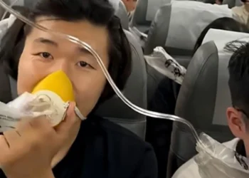 Αεροσκάφος στην Κίνα έπεσε από τα 25.000 πόδια-Πανικόβλητοι οι επιβάτες της πτήσης