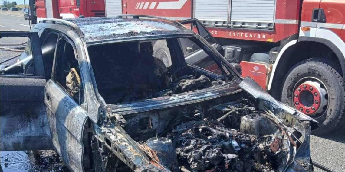 Όχημα τυλίχθηκε στις φλόγες στο Δήμο Σιντικής στις Σέρρες