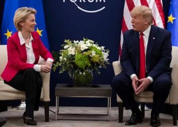 Κρίσιμο τετ α τετ Τραμπ-Λάιεν για τους δασμούς