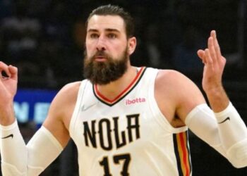 Βαλαντσιούνας: «Μένω στο ΝΒΑ. Θα τιμήσω το συμβόλαιό μου με τους Νάγκετς»