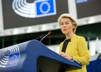 Συνάντηση Φον ντερ Λάιεν – Τραμπ την Κυριακή στη Σκωτία