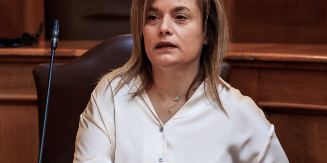 Βουλή: Εγκρίθηκε από τη ΝΔ ο διορισμός της Ρογκάκου ως διοικητή της Εθνικής Αρχής Διαφάνειας