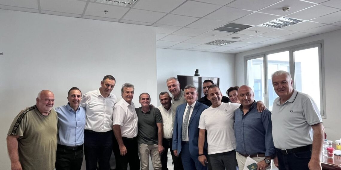 Δέσμευση Καλαφάτη για στήριξη των Λαϊκών Αγορών στη Θεσσαλονίκη (ΦΩΤΟ)