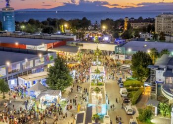 Μια πόλη σε παράλληλο Σύμπαν