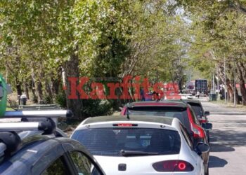 Ουρές αυτοκινήτων και το τελωνείο της Δοϊράνης (ΦΩΤΟ)