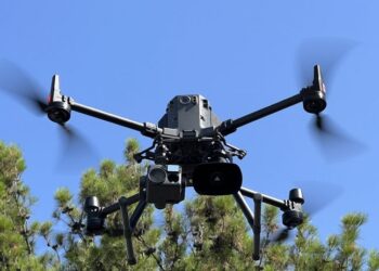 Φράχτης, κάμερες και drones: Ο Έβρος «ντύνεται ατσάλι»
