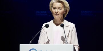 Φον ντερ Λάινεν: Η πρόεδρος της Κομισιόν καλεί το Ισραήλ να αναθεωρήσει την απόφασή του για τη Γάζα