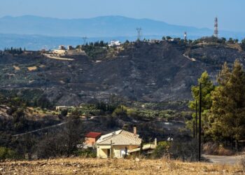 Ξεκίνησαν οι αυτοψίες στις πληγείσες περιοχές από τις πυρκαγιές