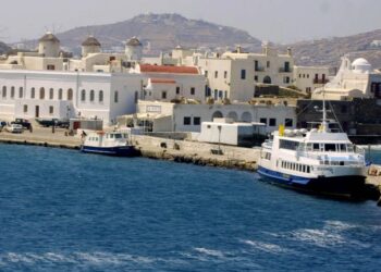 Την επαναφορά των μειωμένων συντελεστών ΦΠΑ κατά 30% στα νησιά του Αιγαίου ζητούν αυτοδιοικητικοί και παραγωγικοί φορείς