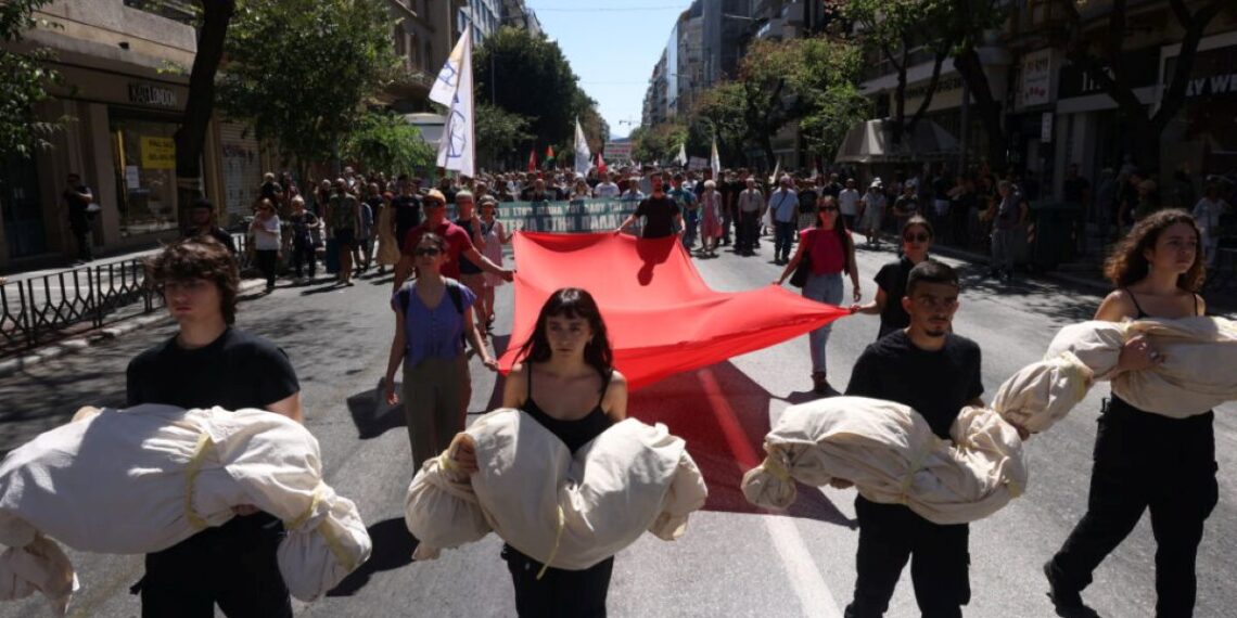 Κινητοποιήσεις σε όλη τη χώρα με μήνυμα συμπαράστασης στη Γάζα