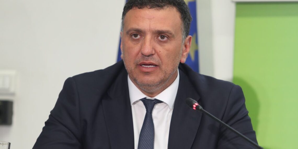 Βασίλης Κικίλιας: «Τα σχέδια και οι σκακιέρες χωρίς τον λαό είναι άδεια πουκάμισα»